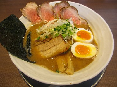 特製しょうゆらーめん