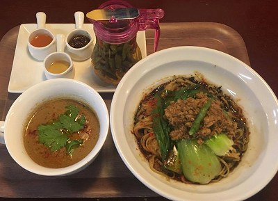 ココナッツ坦々麺