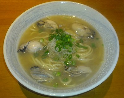 牡蠣の紹興酒蒸しらぁめん