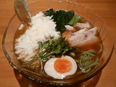 小麦若葉麺の冷やし醤油らぁめん