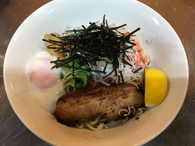 釜揚げ桜えびとしらすの和風ぶっかけ太麺