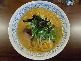青桐　鶏骨醤油ラーメン