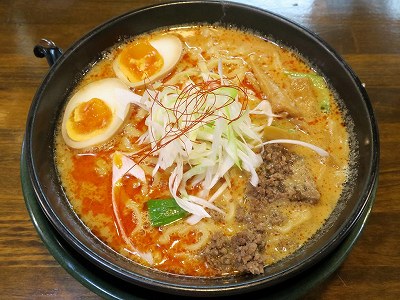 らぁめん優雅　背脂担々麺