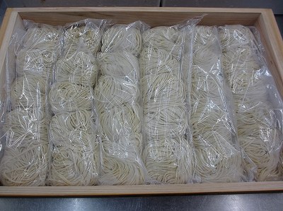 低加水麺