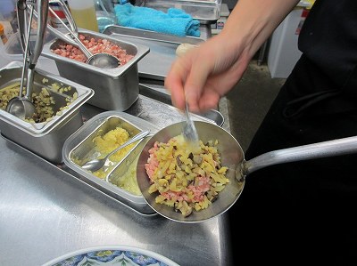 素材を投入