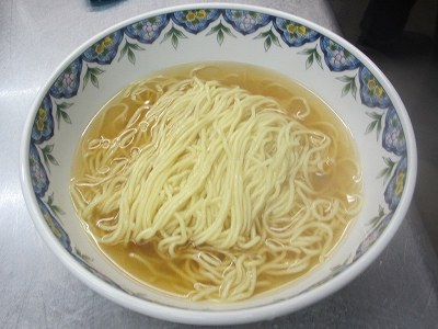麺を入れる