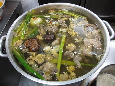 油を除いたスープ