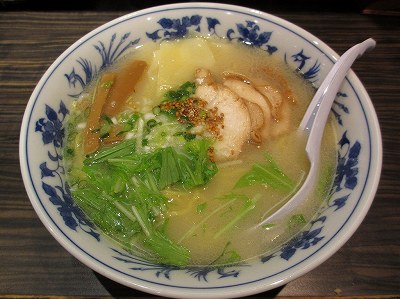 焼あご鶏白湯ラーメン