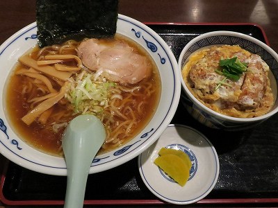ラーメンとミニかつ丼のセット