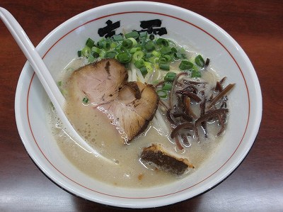 豚骨ラーメン