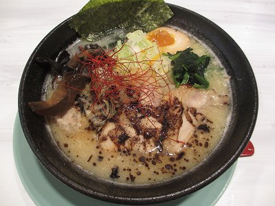 白湯ラーメン