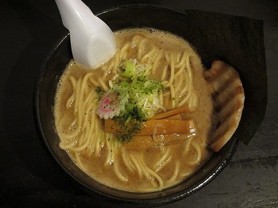 煮干豚骨しょうゆ