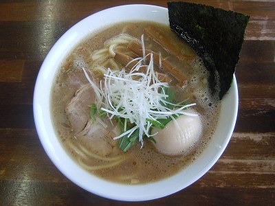 魚だしたっぷりらーめん(味玉)