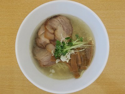 うま塩らーめん