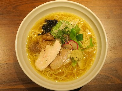 鶏骨醤油ラーメン