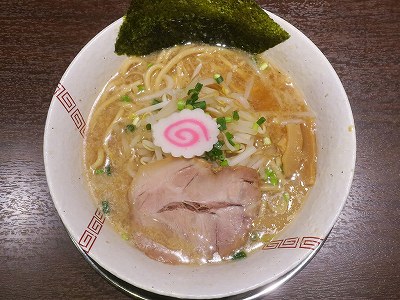 醤油らーめん
