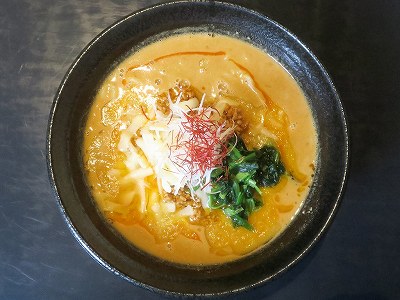 濃厚チーズ味噌担々麺