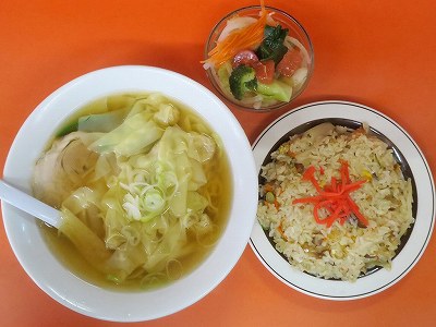 ワンタンメンチャーハンセット