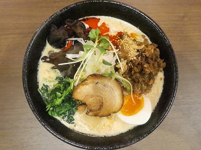紅焔担々麺