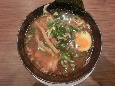 あじ豚骨醤油らーめん