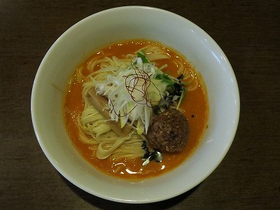 汁なし担々麺