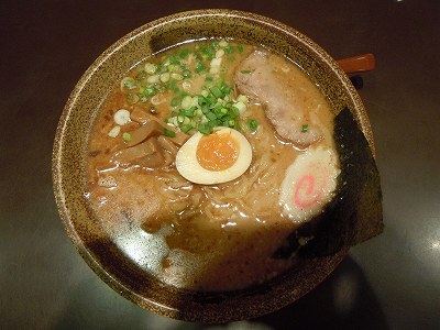 魚介豚骨醤油らーめん
