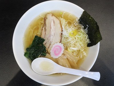 佐渡あご塩らーめん