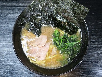 のぶ家の「ラーメン」