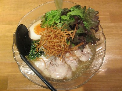 煮干しのきいた冷やしらぁめん