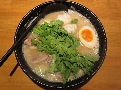 鴨白湯らぁめん