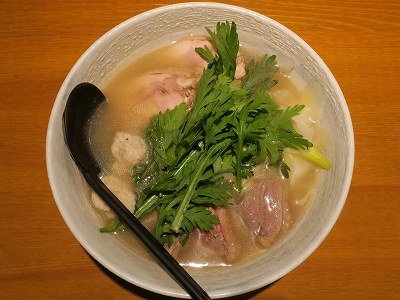 牛骨鶏ガラ鴨煮込みらぁめん