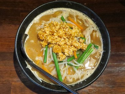 もつ煮込み濃厚甜麺醬らぁめん
