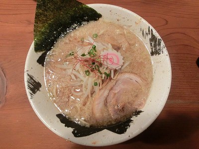 醤油らーめん