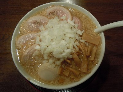全部入りラーメン（玉ネギ多め）