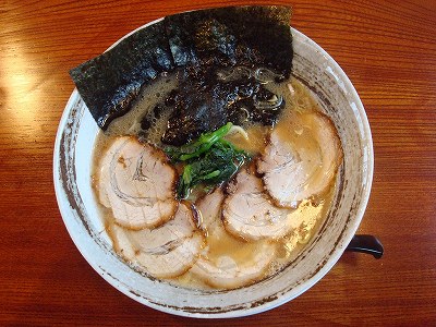 トンコツ醤油チャーシューメン