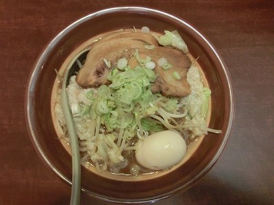 東じろう