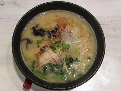 濃厚鶏白湯らーめん