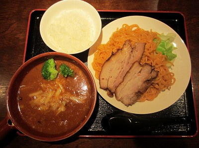 ごろごろ野菜トマカレつけ麺