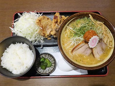 からし味噌らーめん+らーめんセット