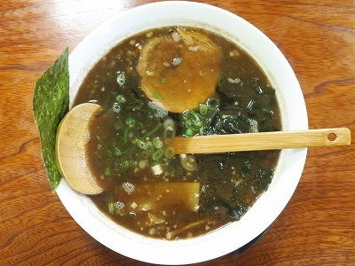 黒いラーメン