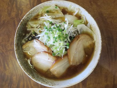 野菜たっぷり醤油チャーシューめん
