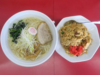 背脂塩らーめん半炒飯セット