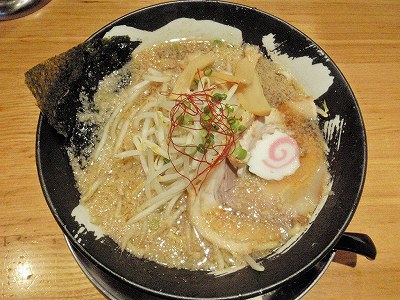 醤油らーめん