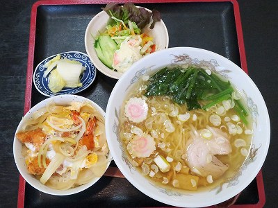 中華ランチ　エビ重