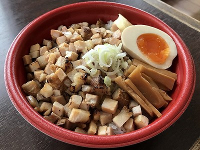 炙りチャーシュー丼