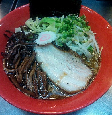 店舗提供の潮らーめん（テイクアウトは冷凍版）