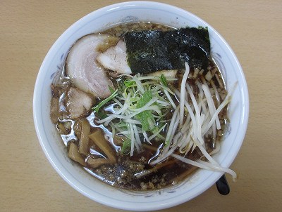 黒ラーメン